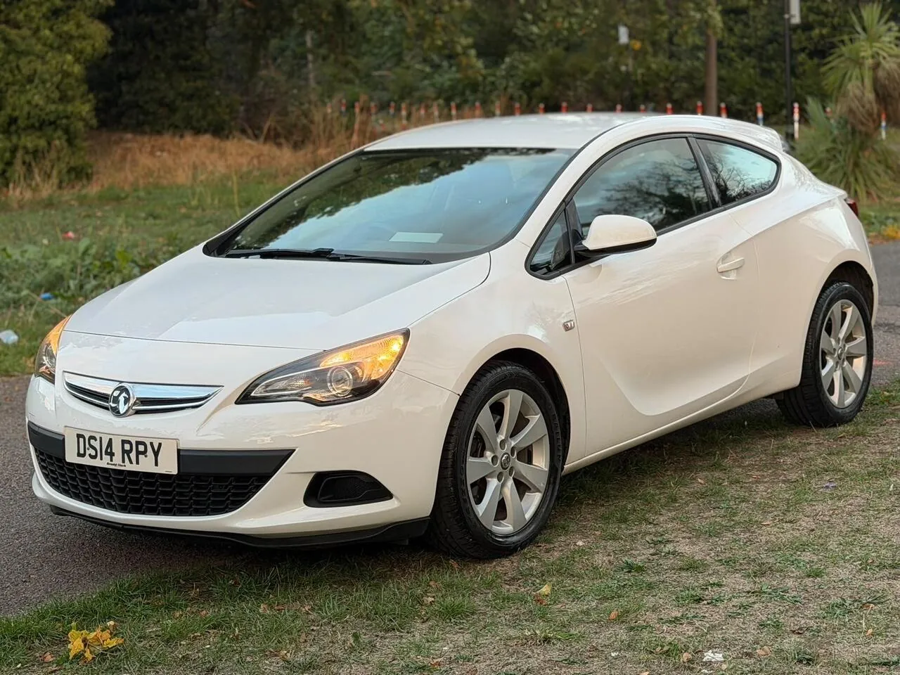Vauxhall Astra 2014 photo 5