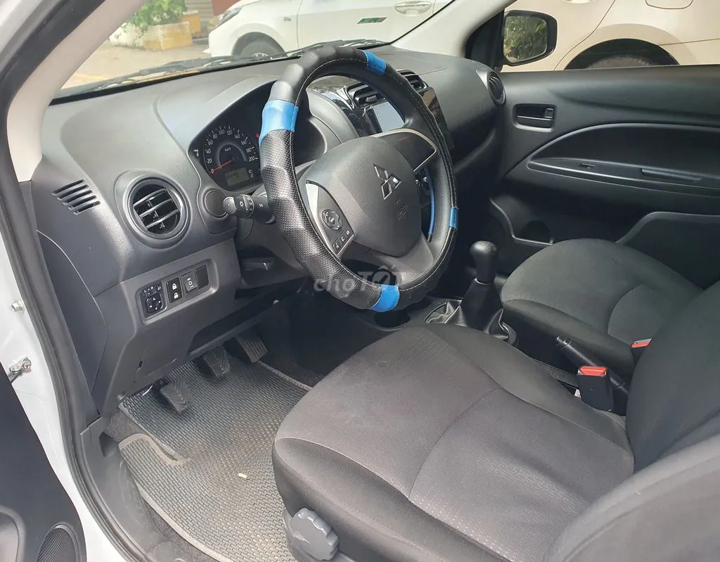 Mitsubishi Attrage 2024 photo 3