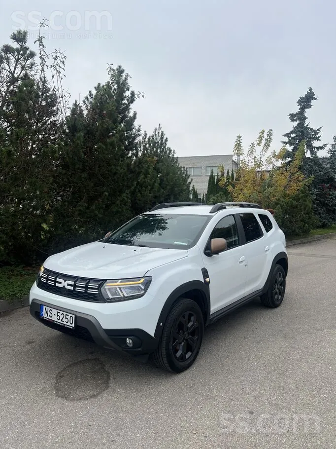 Dacia Duster 2023 photo 2
