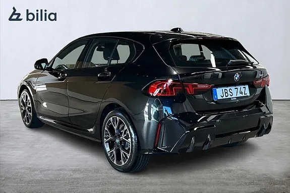 BMW 120 2026 photo 2