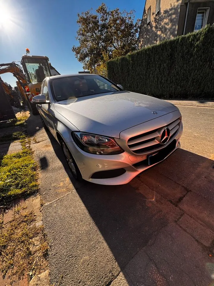 Mercedes-Benz C180