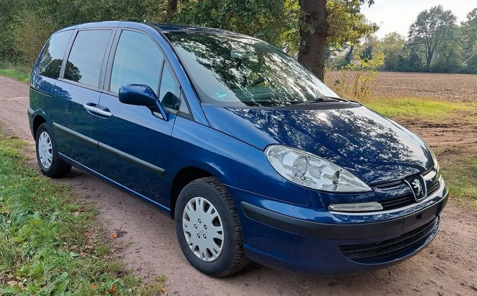 Peugeot 807