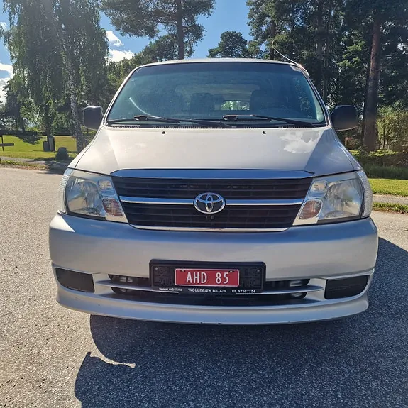 Toyota Hiace 2008 photo 3