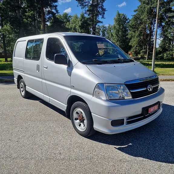 Toyota Hiace 2008 photo 4