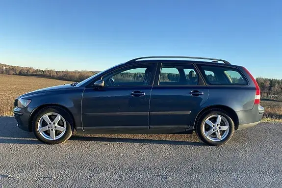 Volvo V50 2005 photo 2