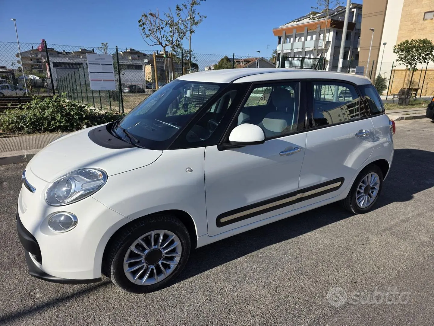 Fiat 500L 2015 photo 3