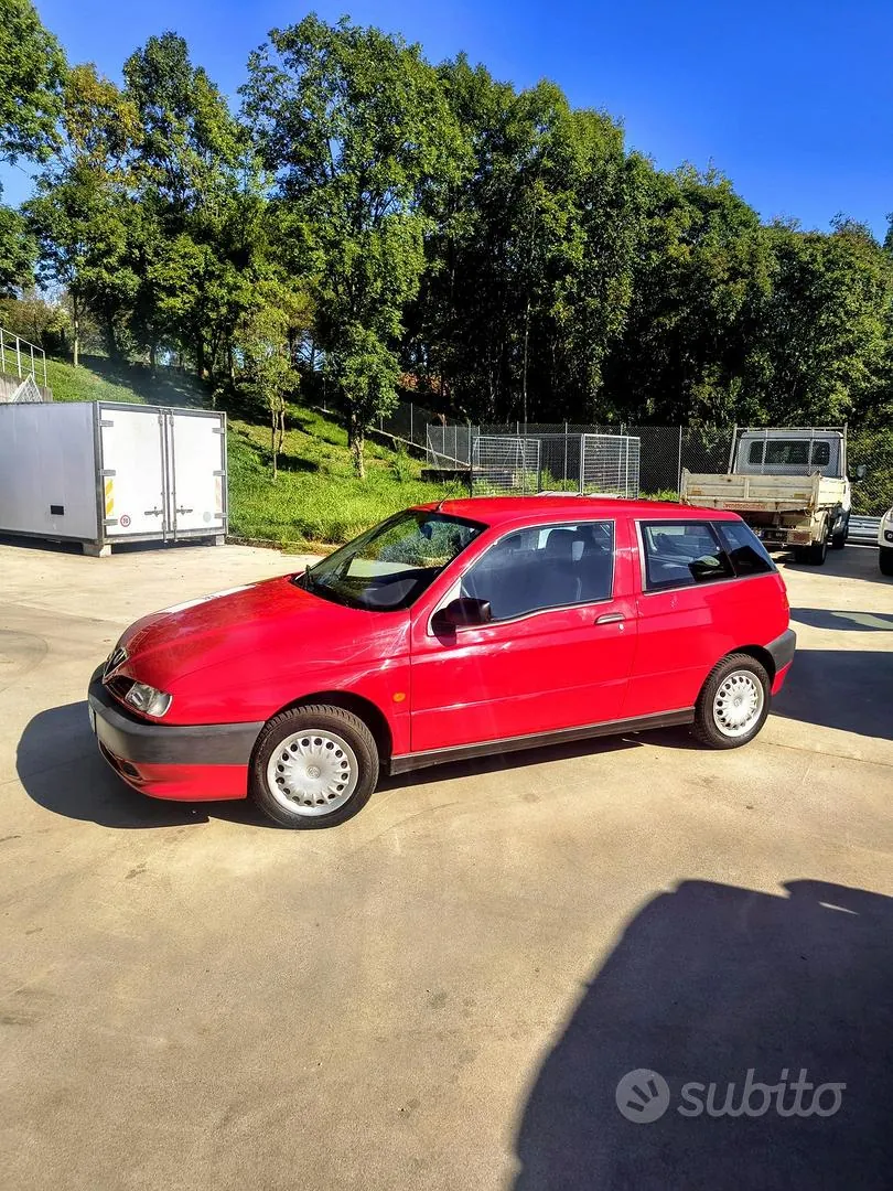 Alfa Romeo 145 1998 photo 2