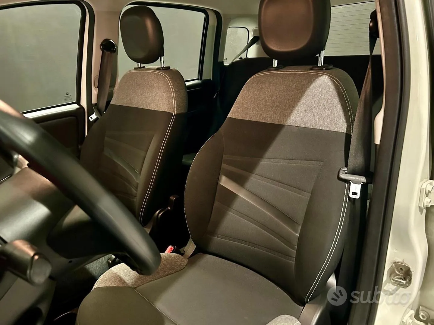 Fiat Panda 2023 photo 2