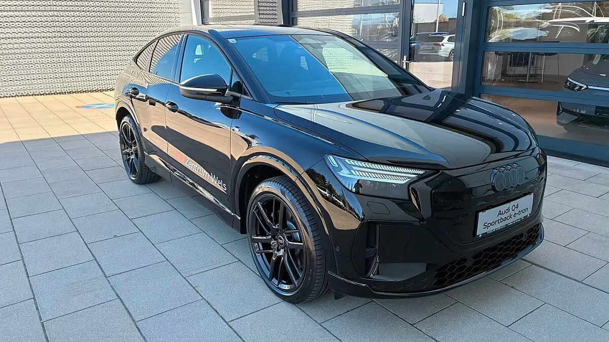 Audi Q4 2026 photo 3