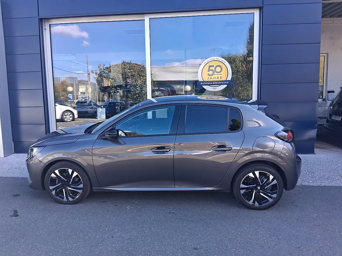 Peugeot 208 2023 photo 3