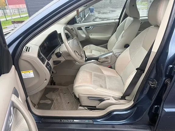 Volvo V70 2005 photo 5