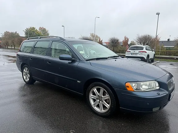 Volvo V70 2005 photo 2