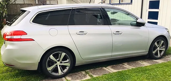 Peugeot 308 Sw 2015 photo 2