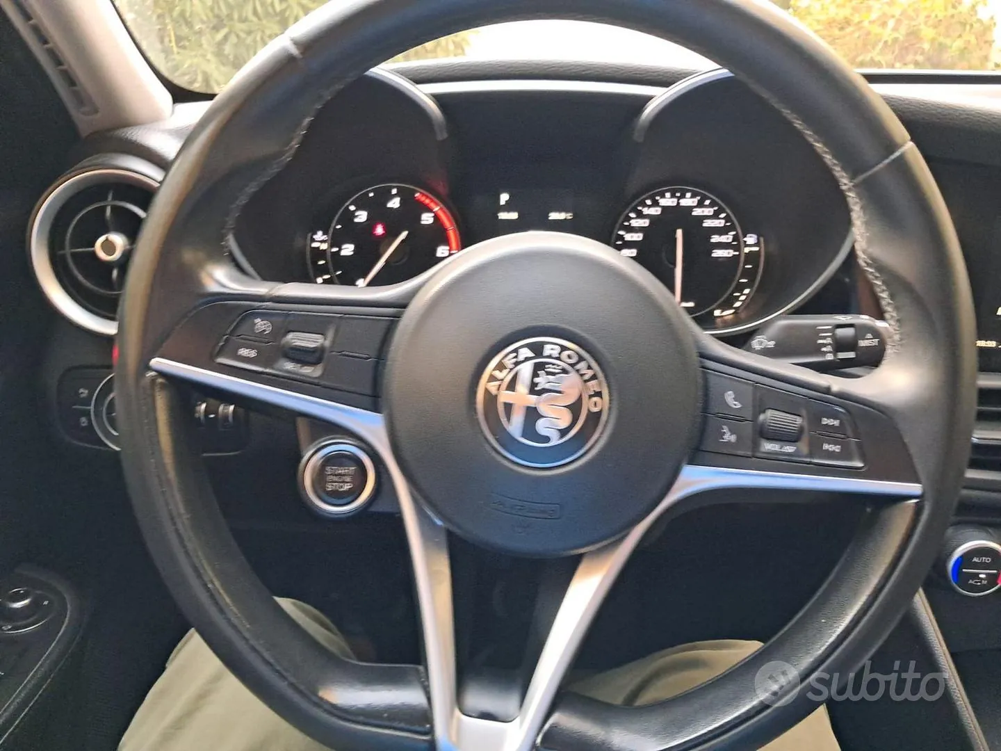 Alfa Romeo Giulia 2018 photo 5
