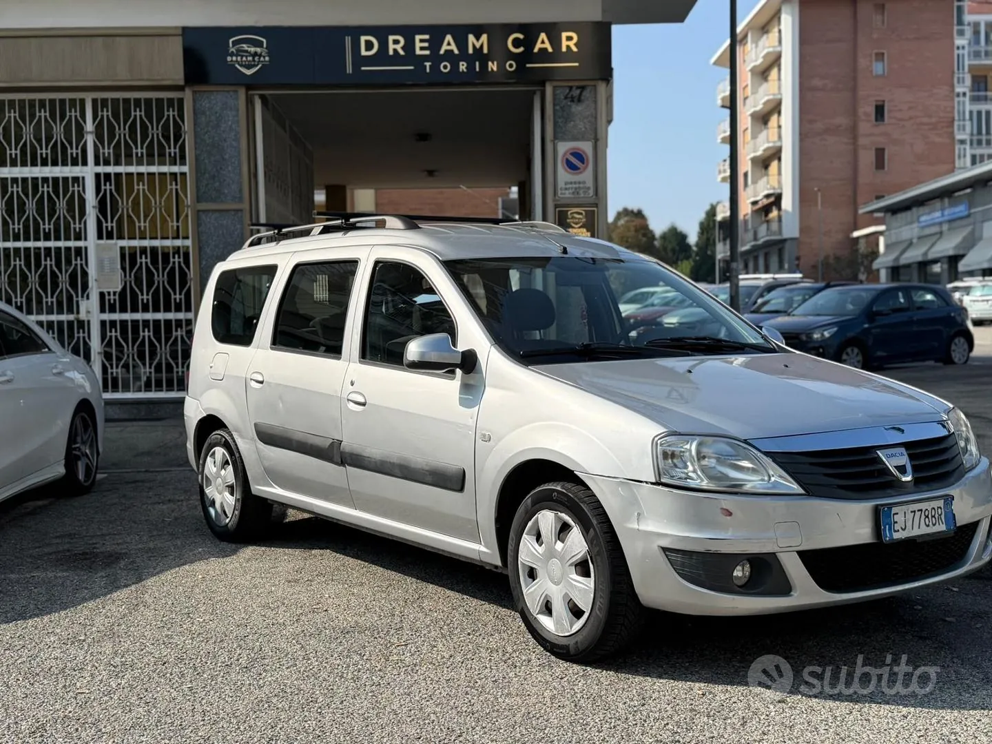 Dacia Logan 2011 photo 3