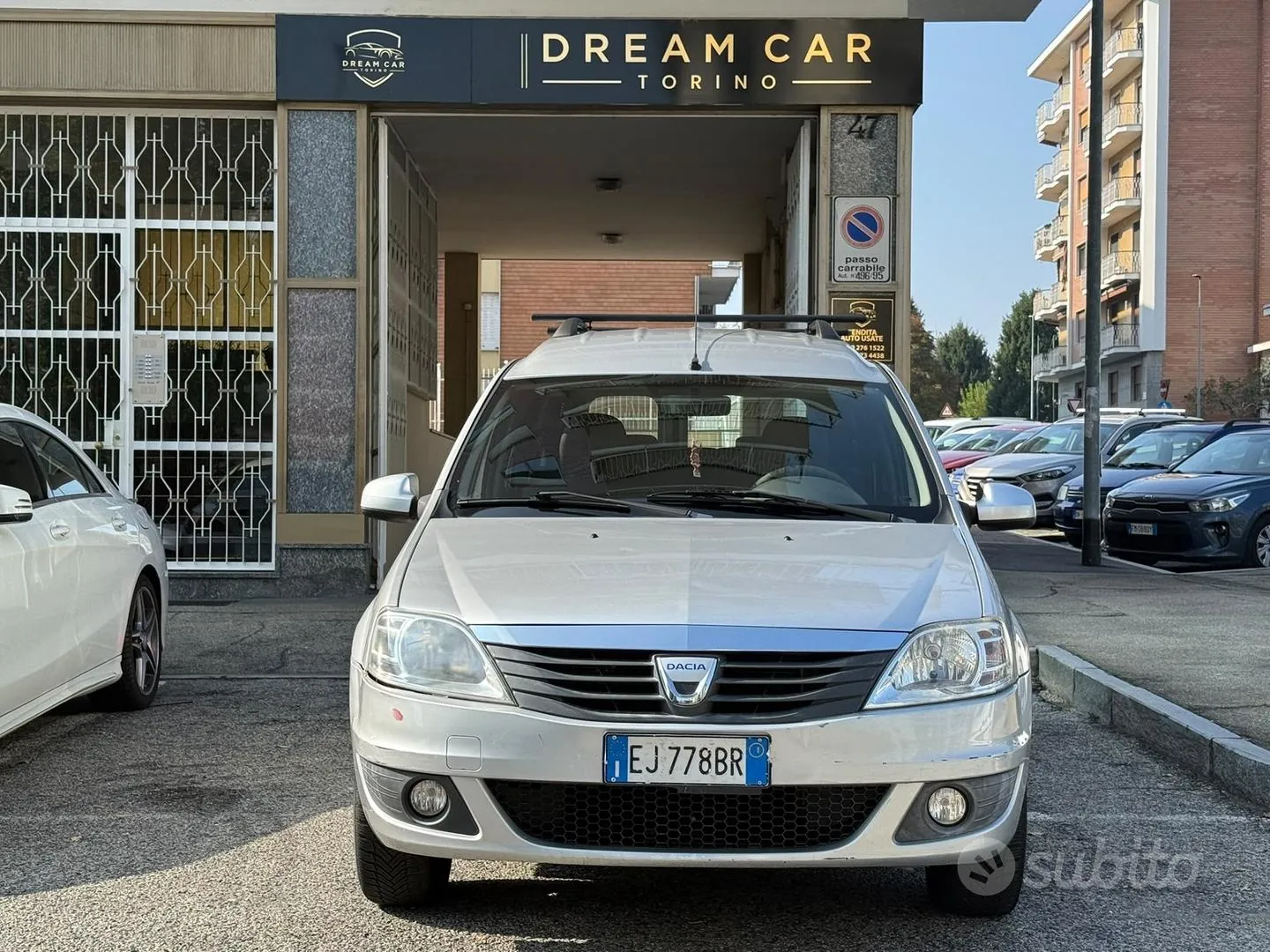 Dacia Logan 2011 photo 2
