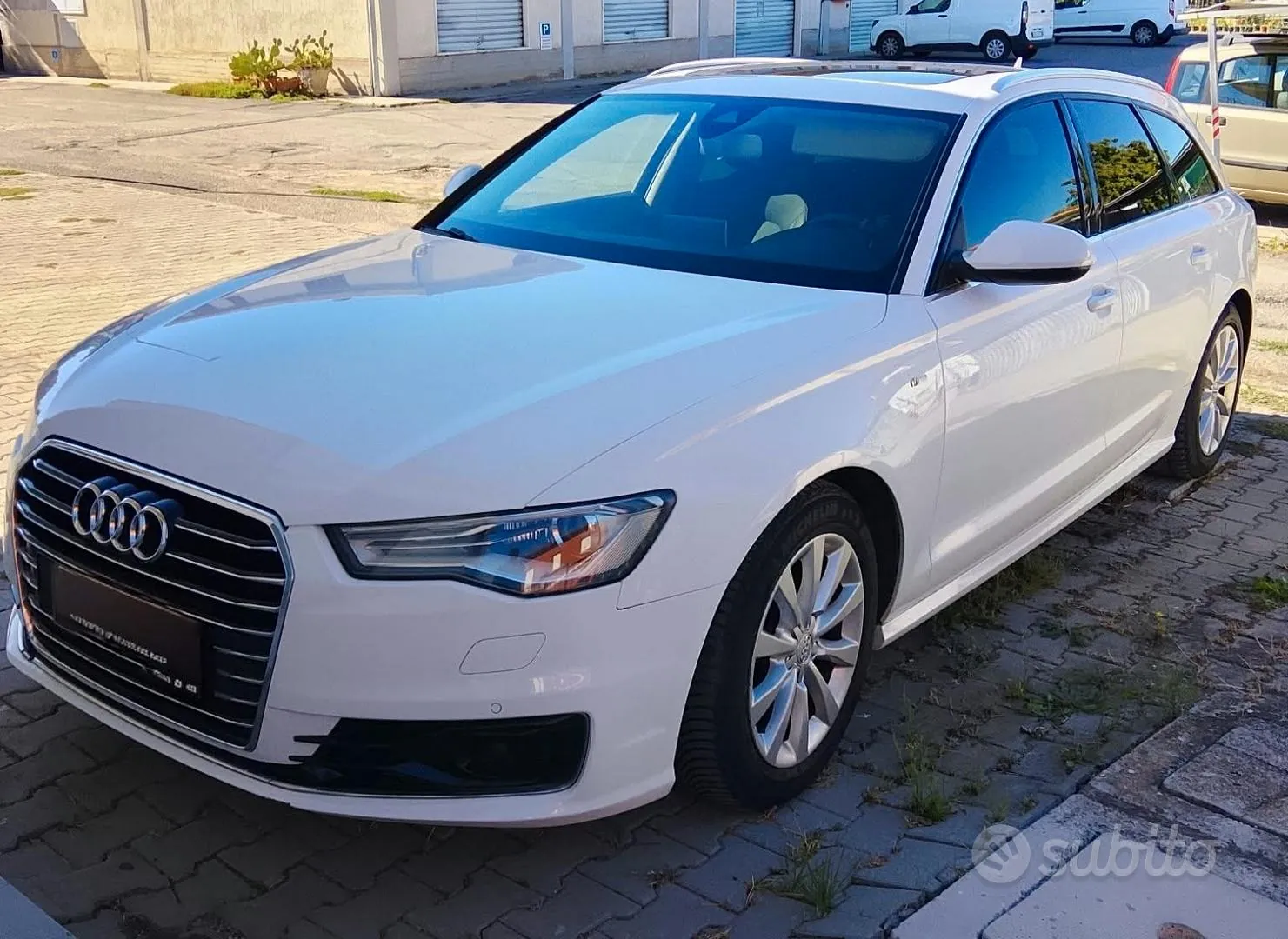 Audi A6 Avant 2014 photo 2