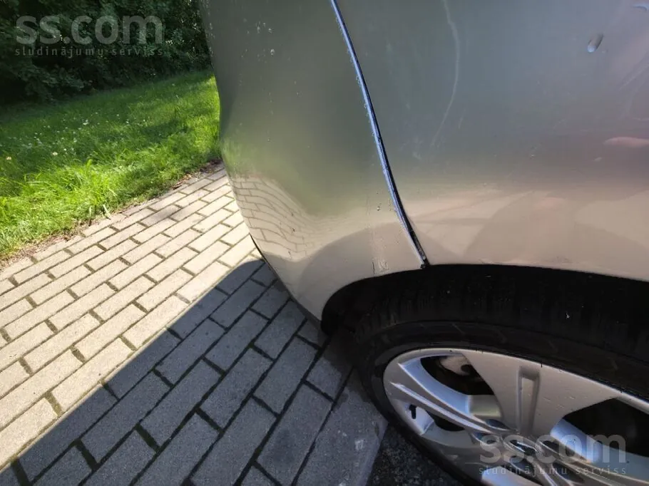 Renault Grand Scenic 2013 photo 3