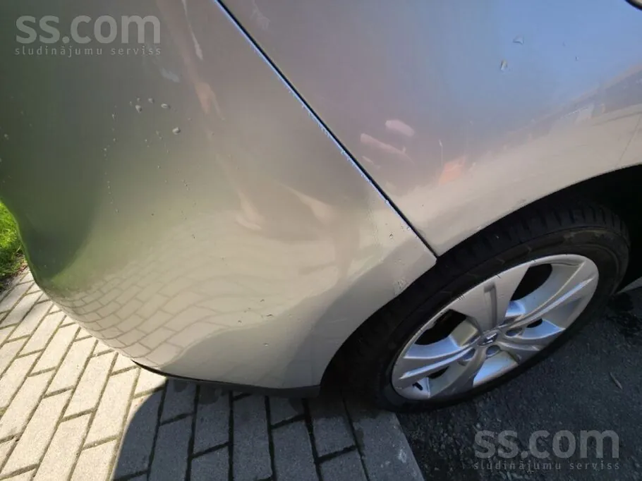Renault Grand Scenic 2013 photo 4