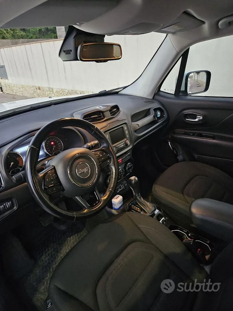 Jeep Renegade 2018 photo 2
