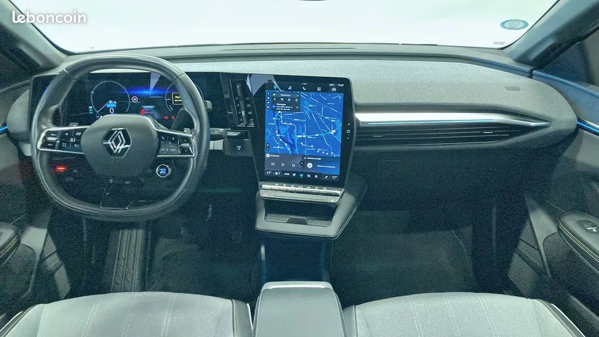 Renault Megane 2023 photo 3