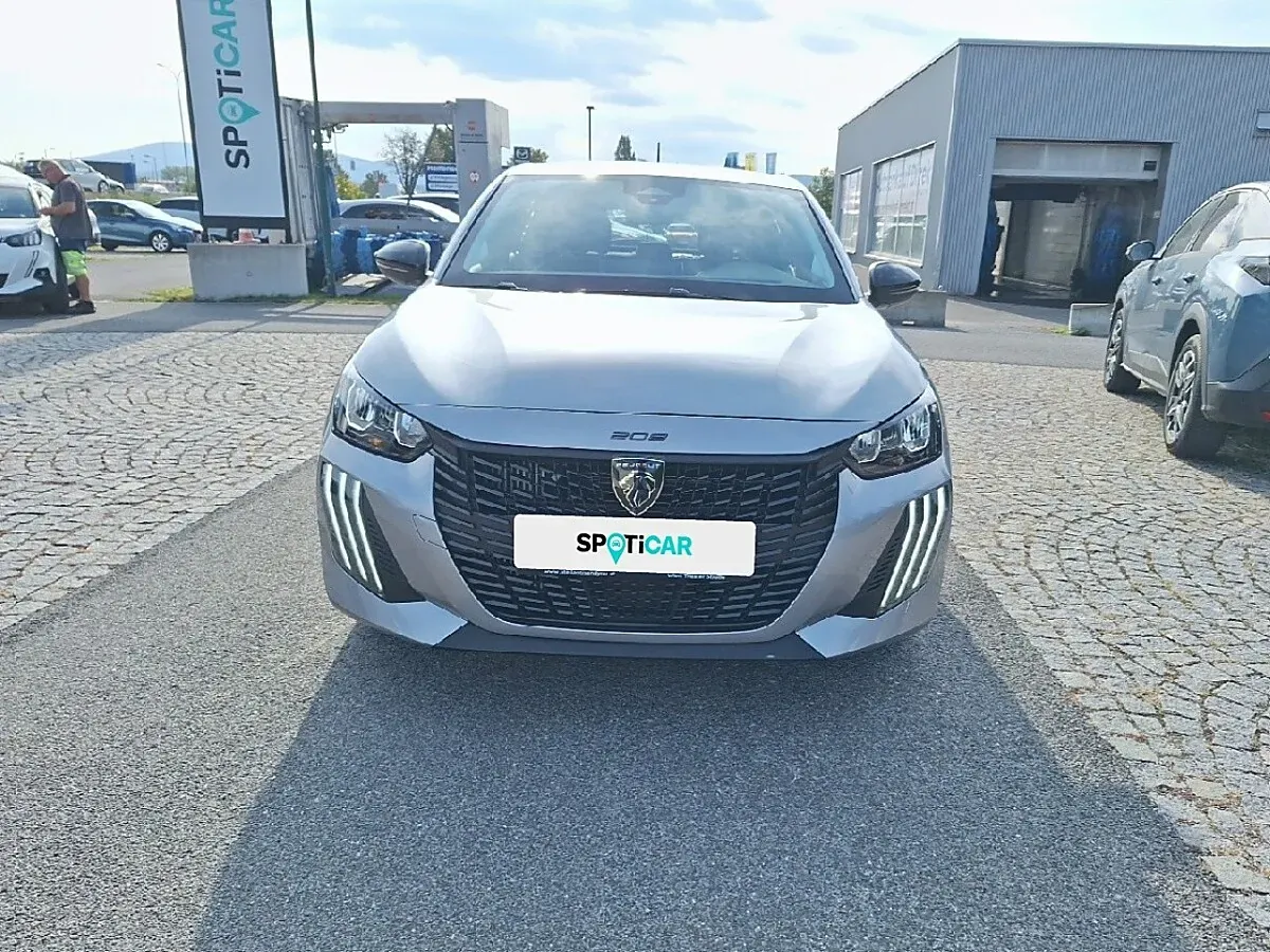 Peugeot 208 2025 photo 2