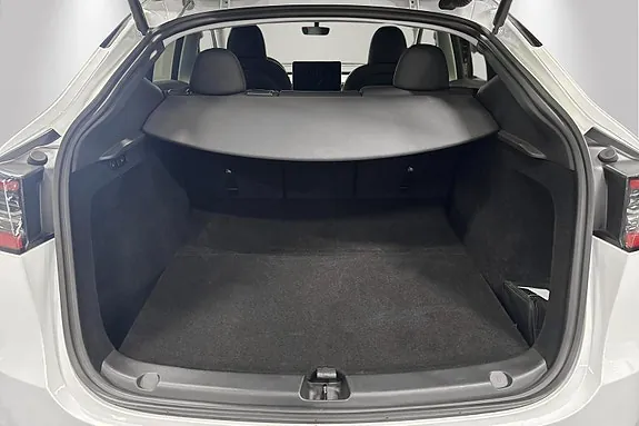 Tesla Model Y 2024 photo 5