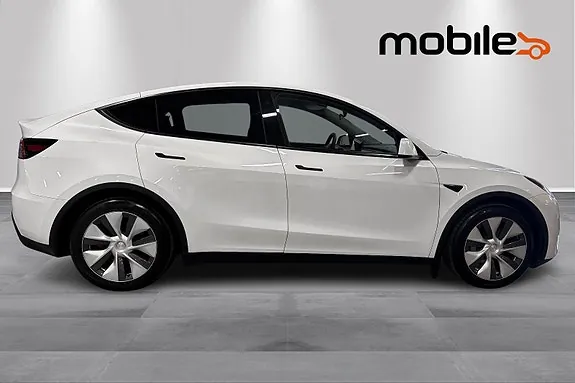 Tesla Model Y 2024 photo 2
