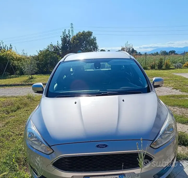 Ford Focus 2015 photo 2