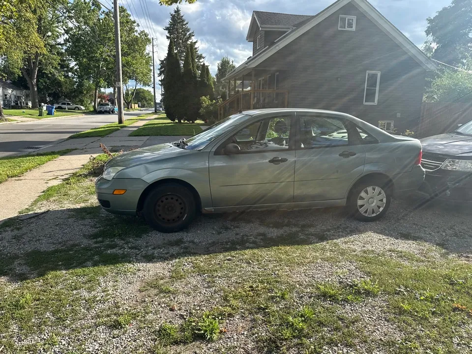 Ford Focus 2005 photo 2