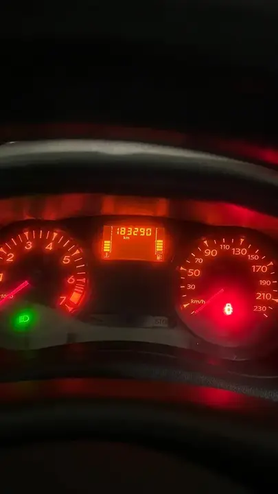 Renault Clio 2009 photo 3