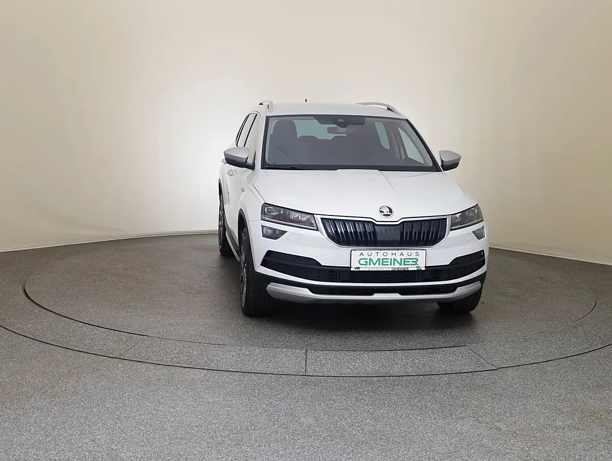 Skoda Karoq 2021 photo 2