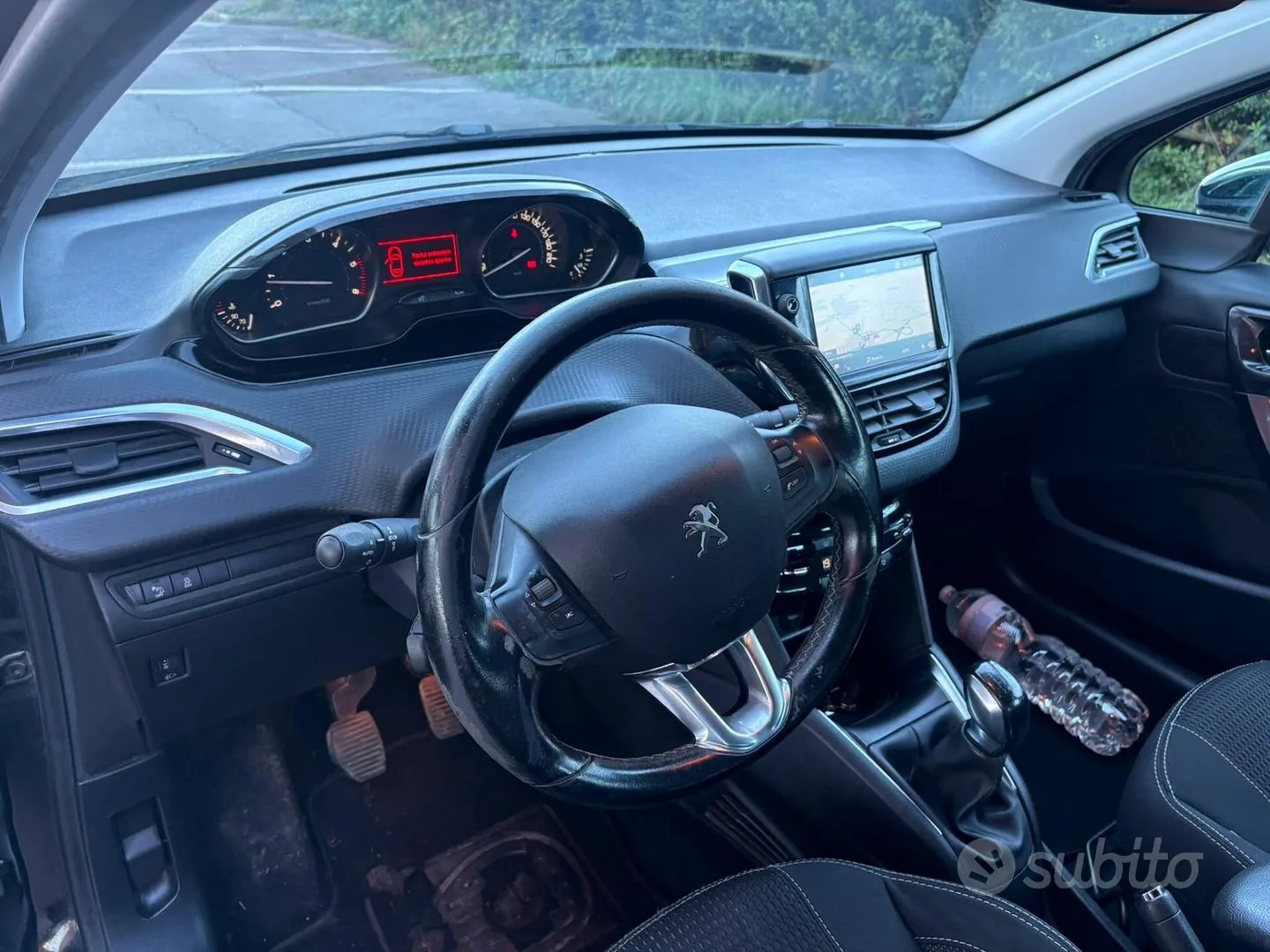 Peugeot 208 2017 photo 3
