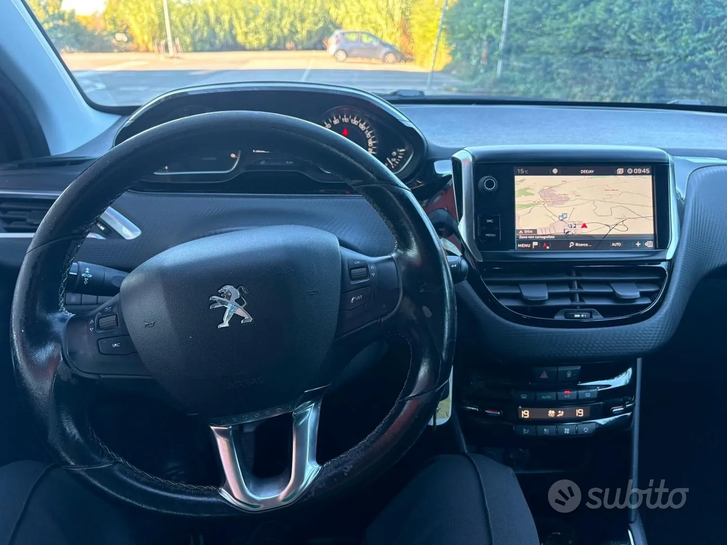 Peugeot 208 2017 photo 5
