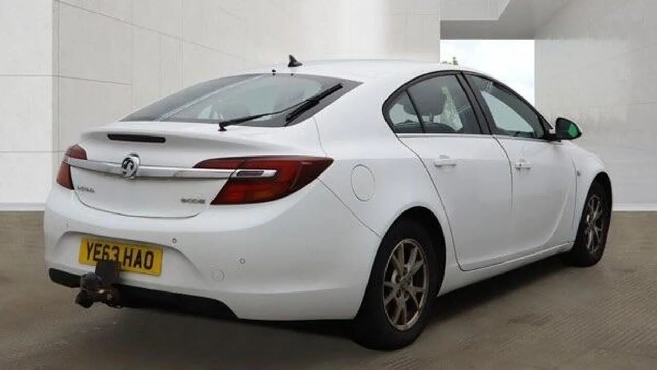Vauxhall Insignia 2014 photo 4