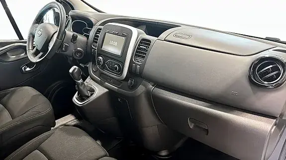 Nissan Nv300 2021 photo 3
