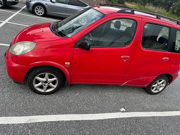 Toyota Yaris Verso 2002 photo 5