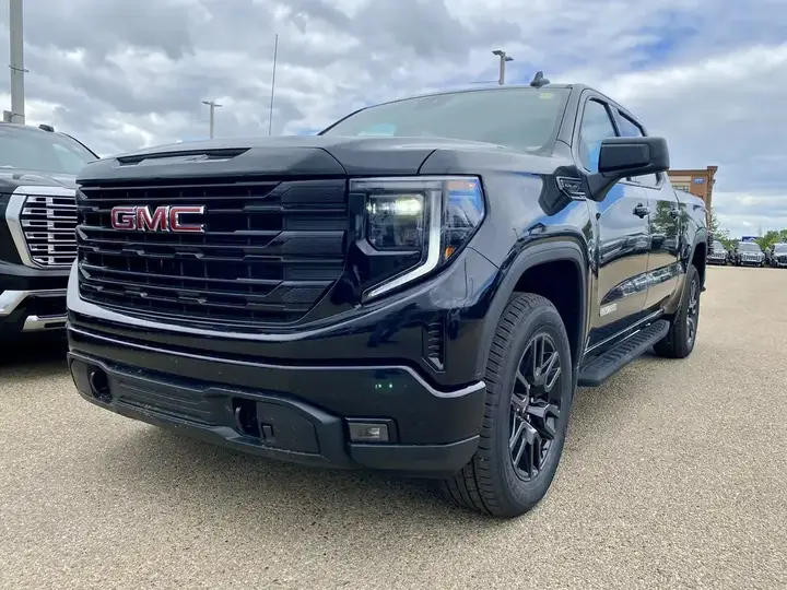 GMC Sierra 1500 2026 photo 2