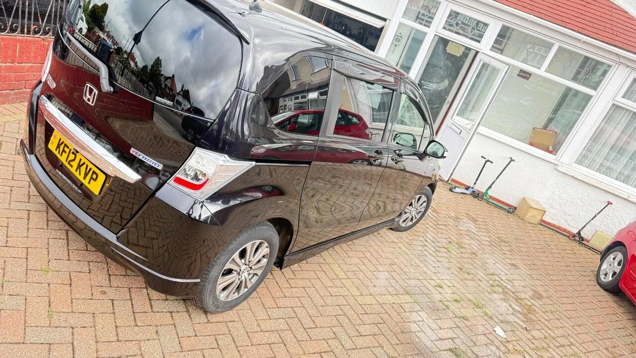Honda Freed 2025 photo 4