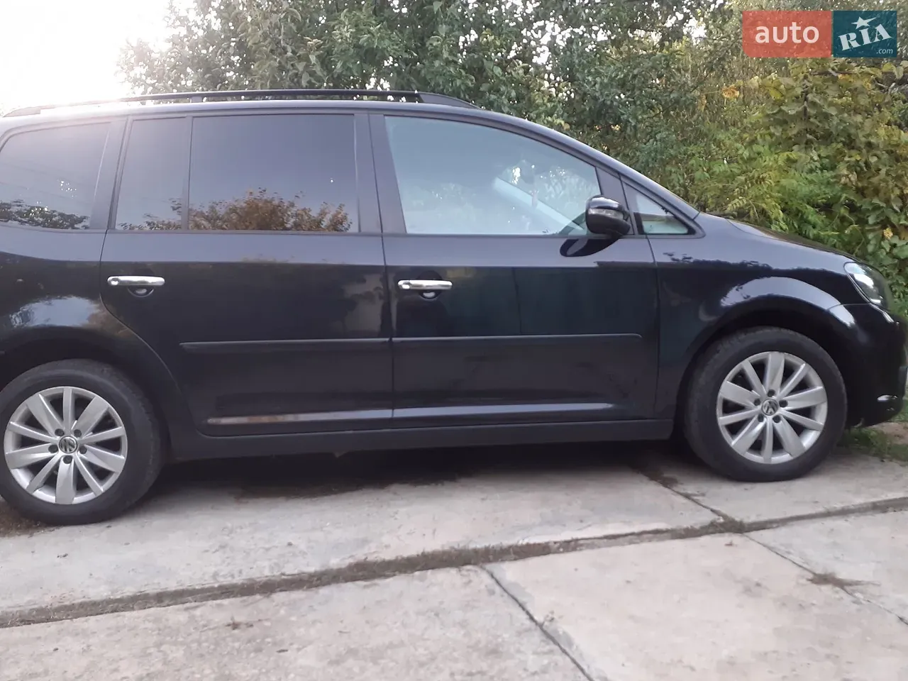 Volkswagen Touran 2010 photo 5