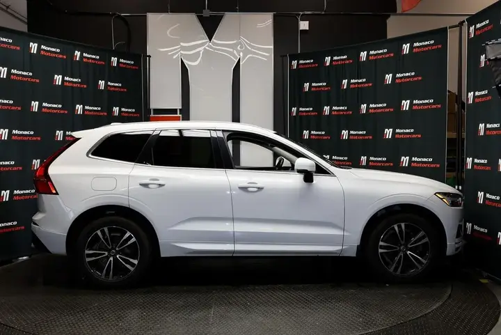 Volvo Xc60 2019 photo 3