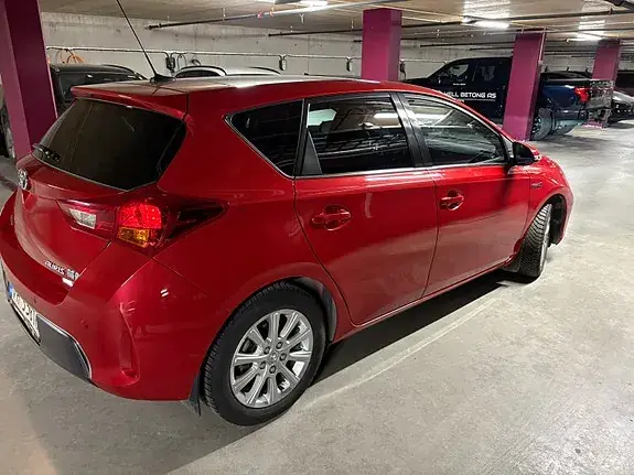 Toyota Auris 2013 photo 3