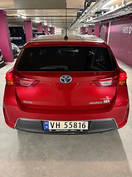 Toyota Auris 2013 photo 4
