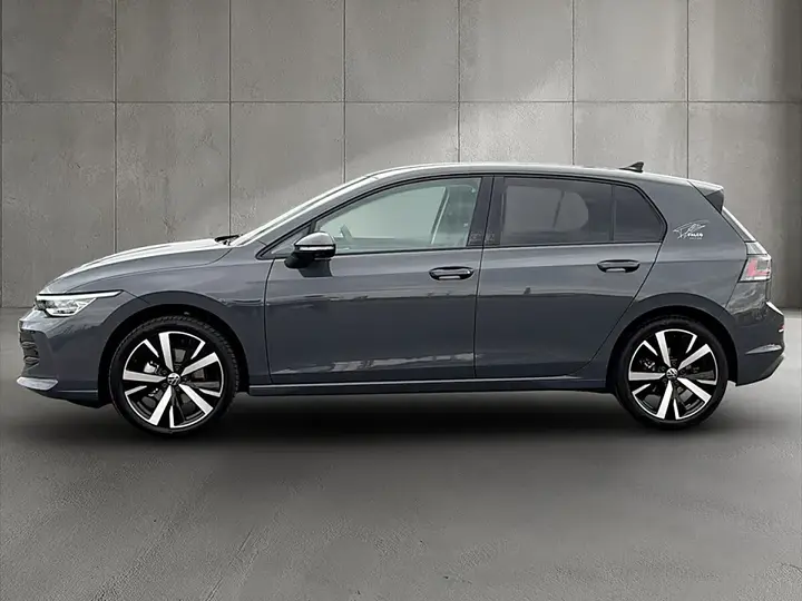 Volkswagen Golf 2026 photo 2