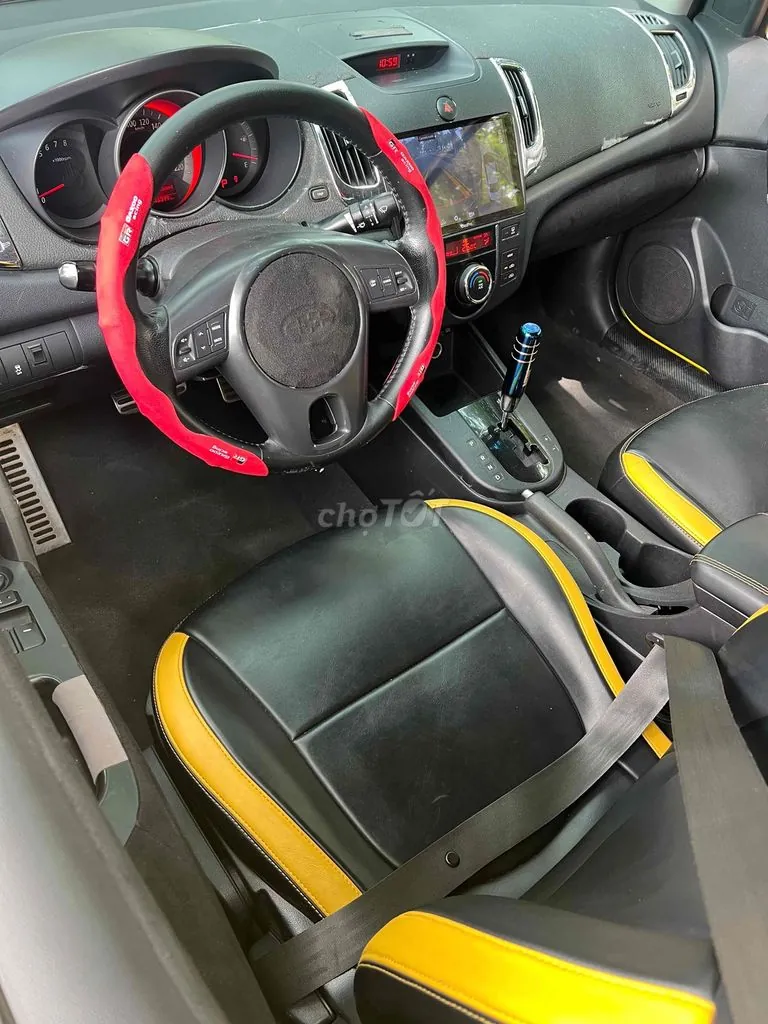 Kia Cerato Koup 2010 photo 4