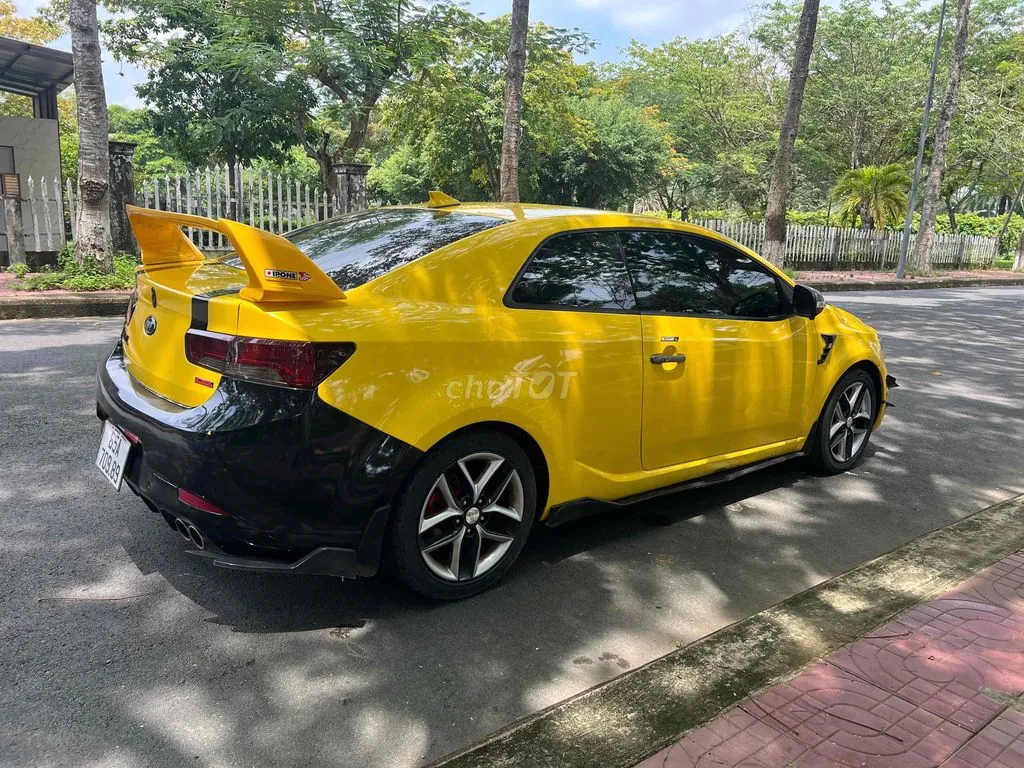 Kia Cerato Koup 2010 photo 3
