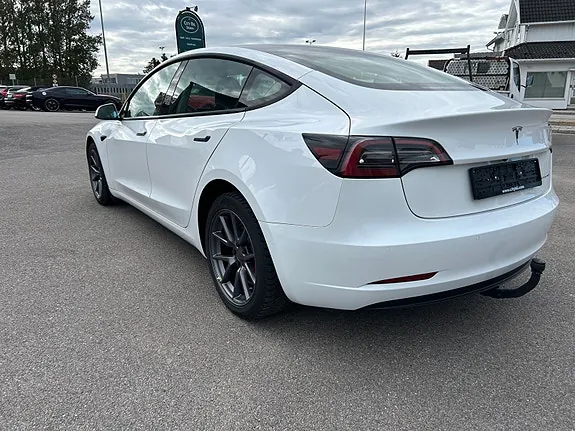 Tesla Model 3 2022 photo 5