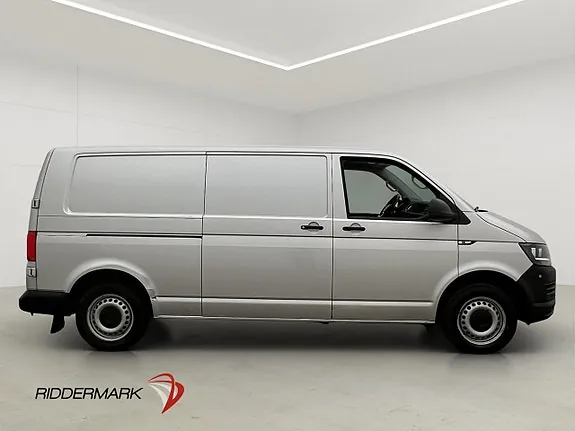 Volkswagen Transporter 2019 photo 2