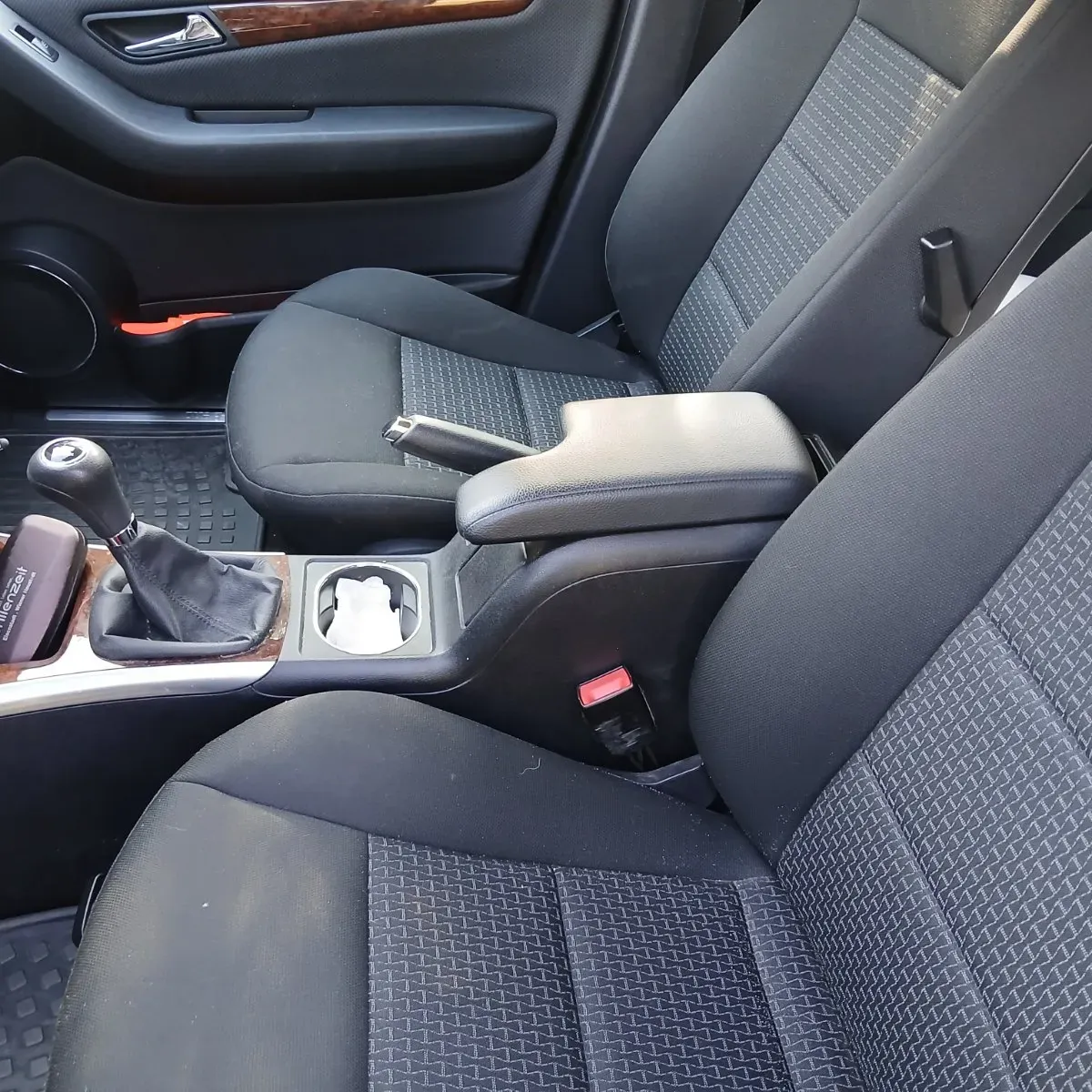 Mercedes-Benz B-Class 2009 photo 3