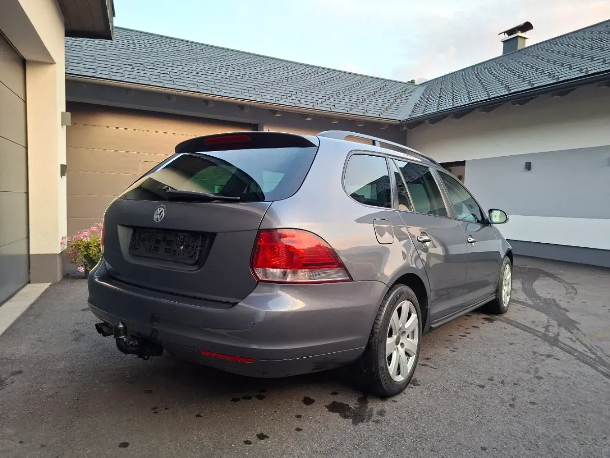 Volkswagen Golf 2012 photo 3